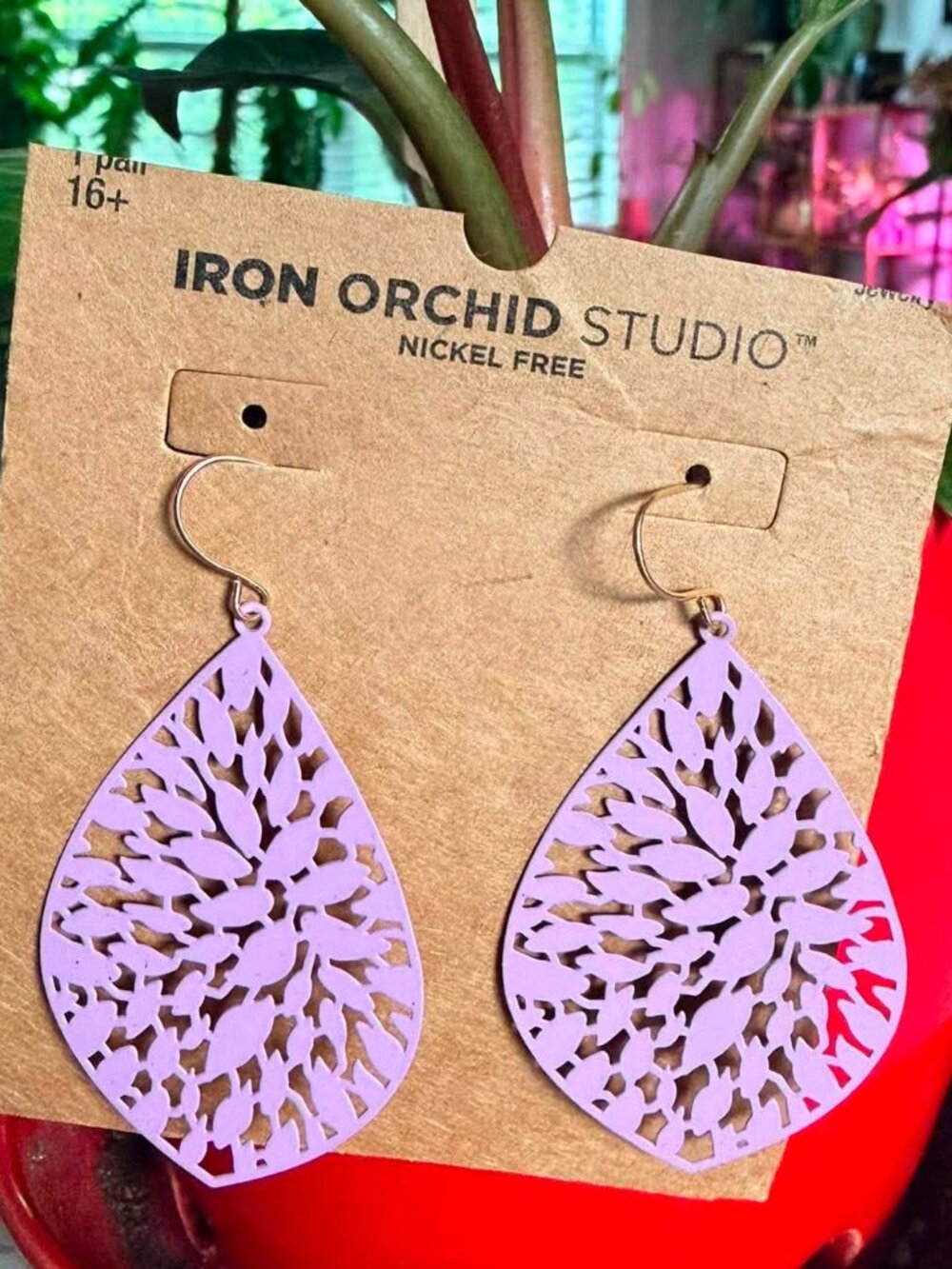 Iron Orchid Studio Lavender Filigree Teardrop Earrings NWT Nickel Free - Picture 1 of 2